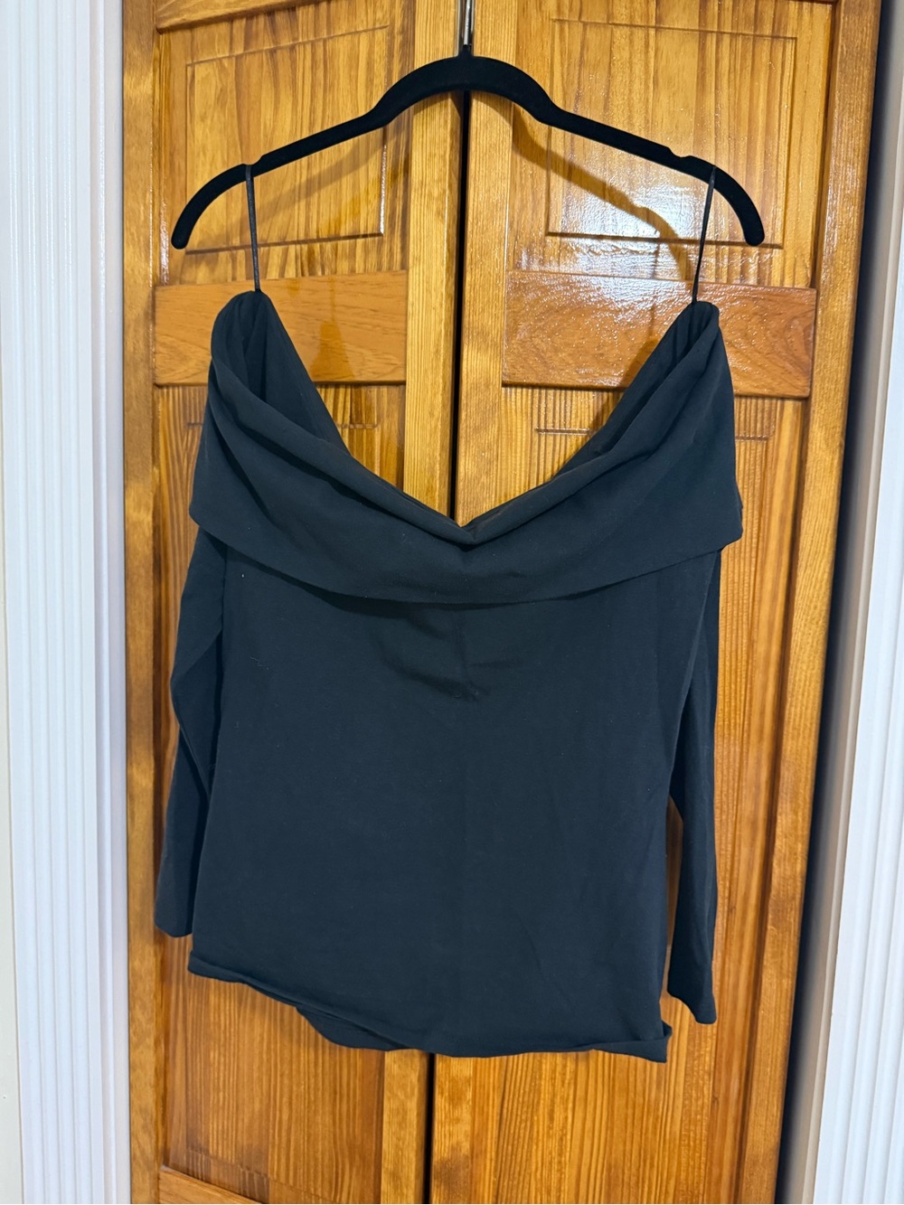 Abercrombie & Fitch Black Off the Shoulder Top